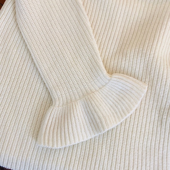 💕🌵Ann Taylor Wool Cashmere Ruffle Sleeve Sweater - Picture 6 of 7